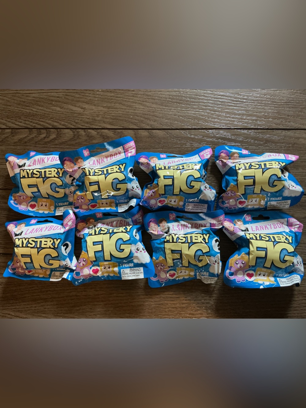 A lot of 8 LankyBox Mystery Figure - Series 5
